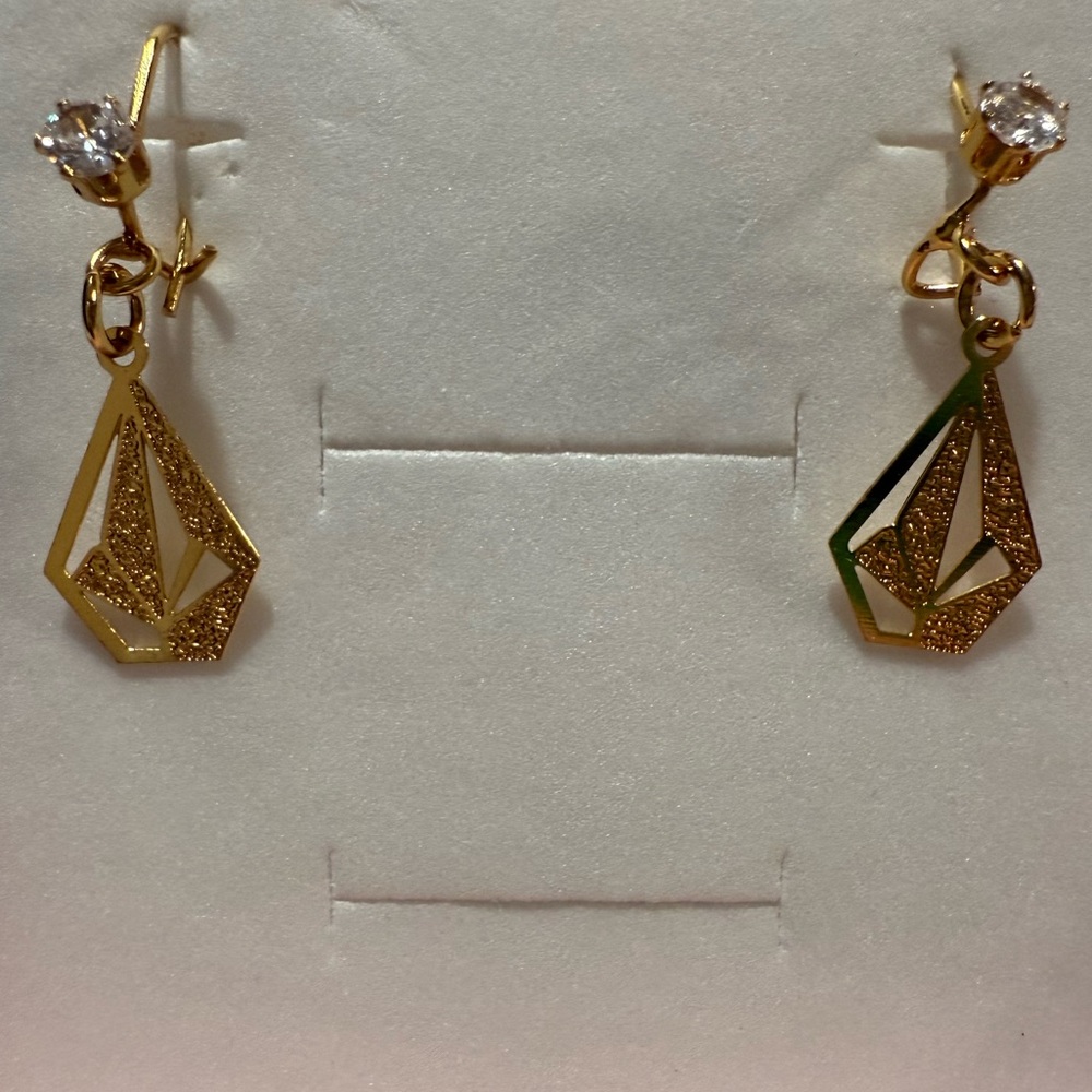 Gold-tone Geometric fashion Earrings